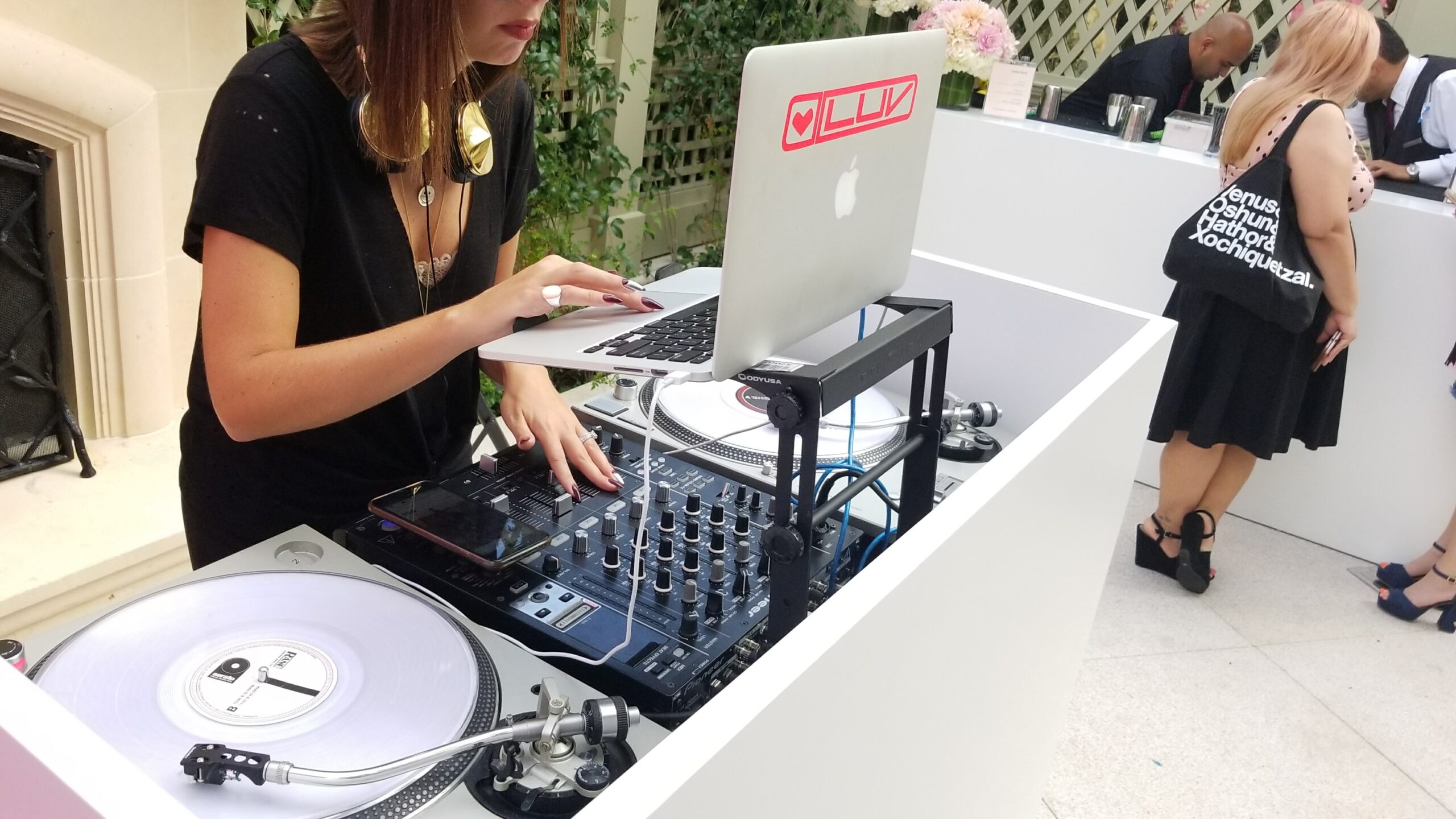 Backline/DJ Gear